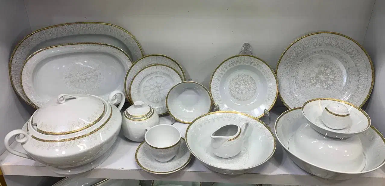 سرویس چینی مقصود ۲۴ نفره|ظروف سرو و پذیرایی|قروه, |دیوار