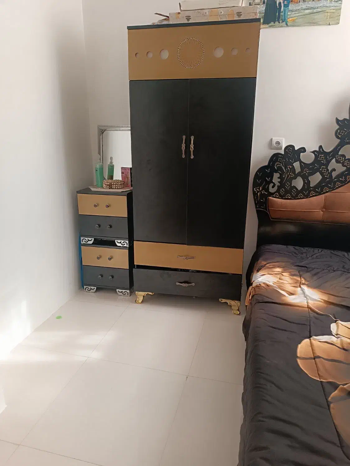 تخت خواب و کمد|تخت و سرویس خواب|اشتهارد, |دیوار