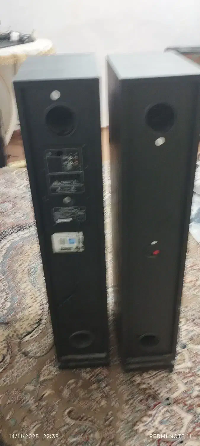 اسبیکر نیاز به تعمیر دی ماکس|سیستم صوتی خانگی|بروجرد, |دیوار