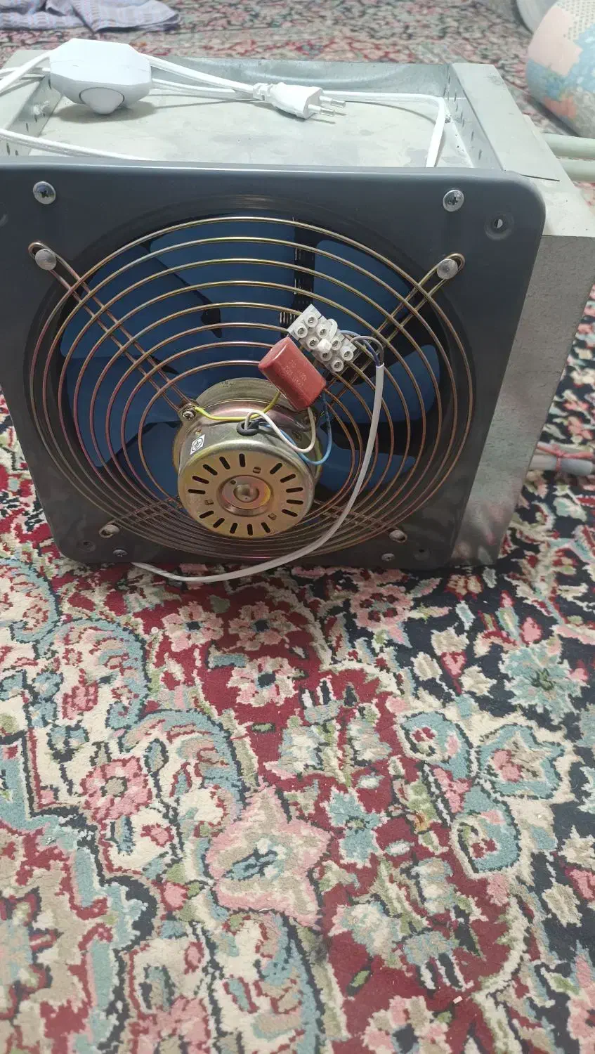 کندانسور شیشه ای|سایر لوازم برقی|کاشان, کشاورز|دیوار