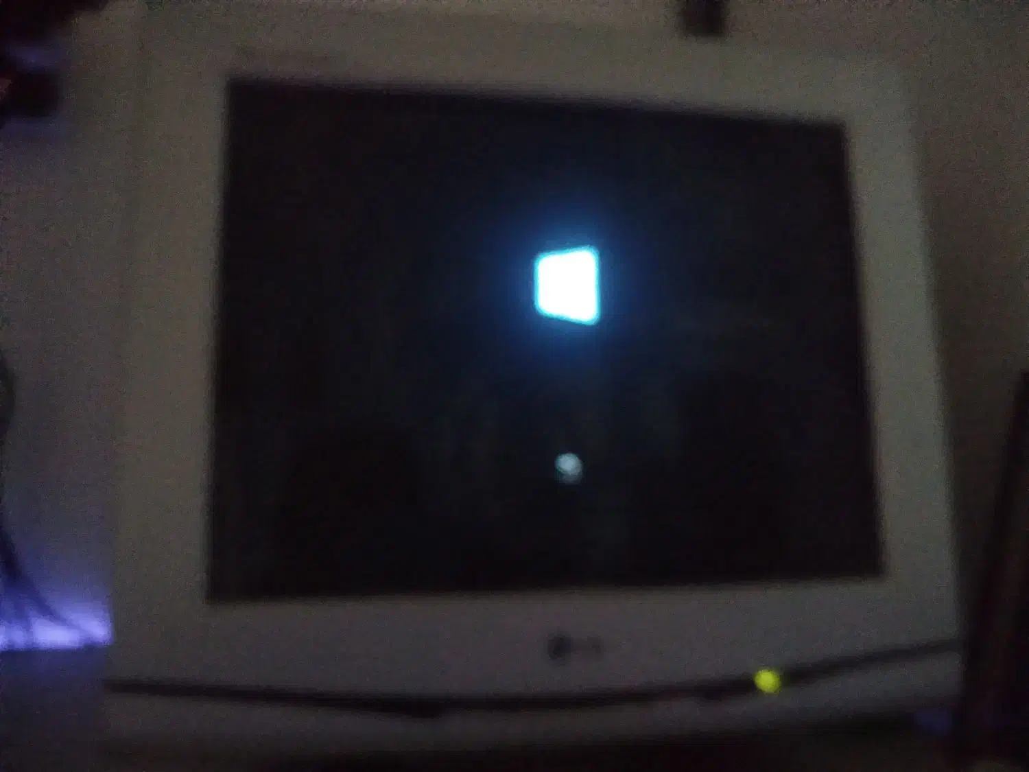 مانیتور رنگی|رایانه رومیزی|بابل, |دیوار