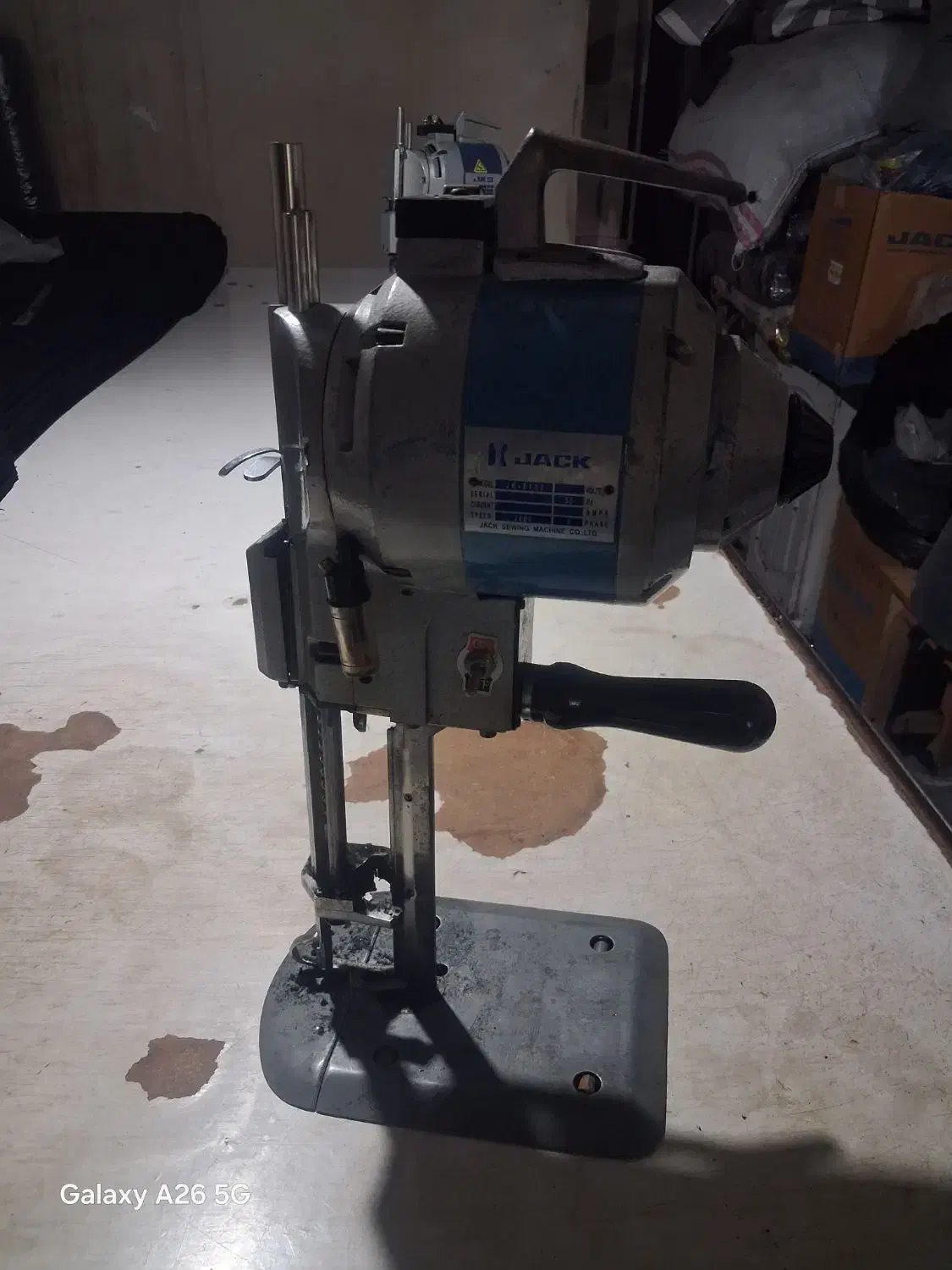 قیچی برقی جک|چرخ خیاطی و ریسندگی|قرچک, زیبا شهر|دیوار