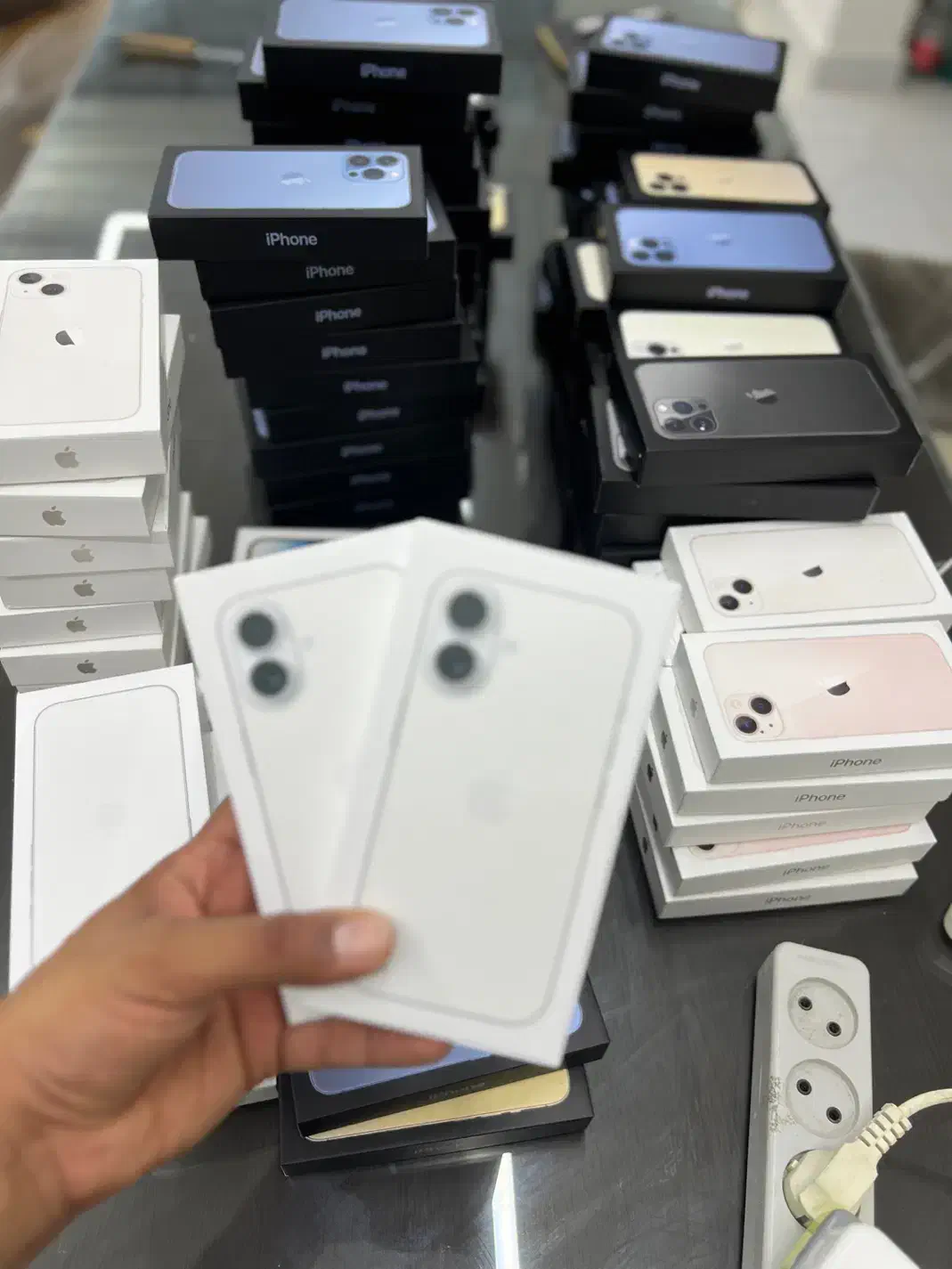 اپل iPhone 16 با حافظهٔ ۲۵۶ گیگابایت|موبایل|بندرعباس, |دیوار