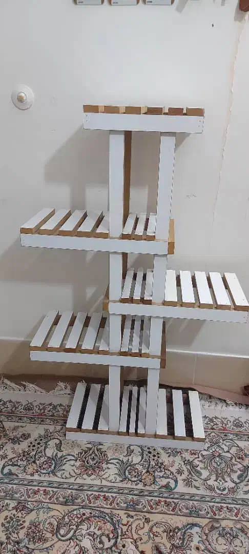 استند گل چوبی نو|گل و گیاه طبیعی|فولادشهر, مسکن مهر فولادشهر|دیوار