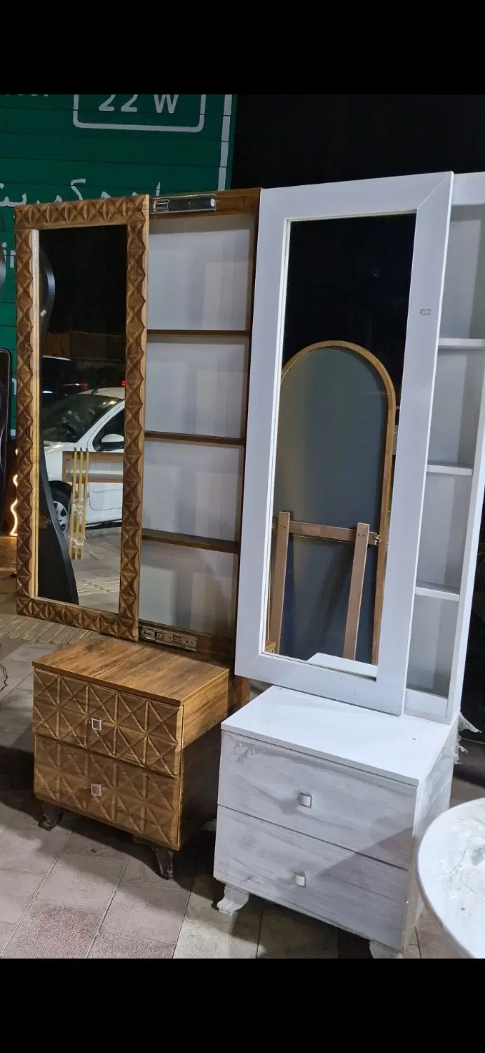 آینه|آینه|لاهیجان, گلستان|دیوار