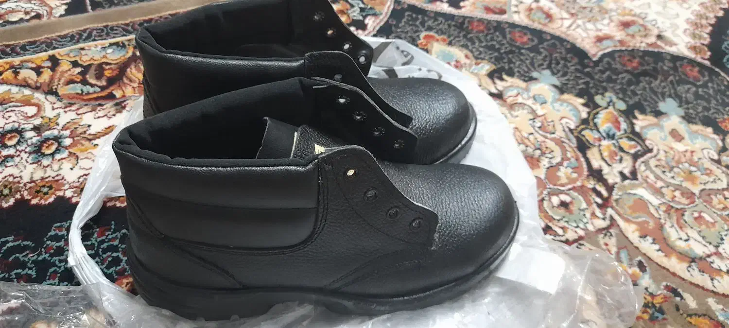 کفش ایمنی جنس خوب چرم اصل نو|کیف، کفش، کمربند|گلبهار, شهر جدید گلبهار|دیوار