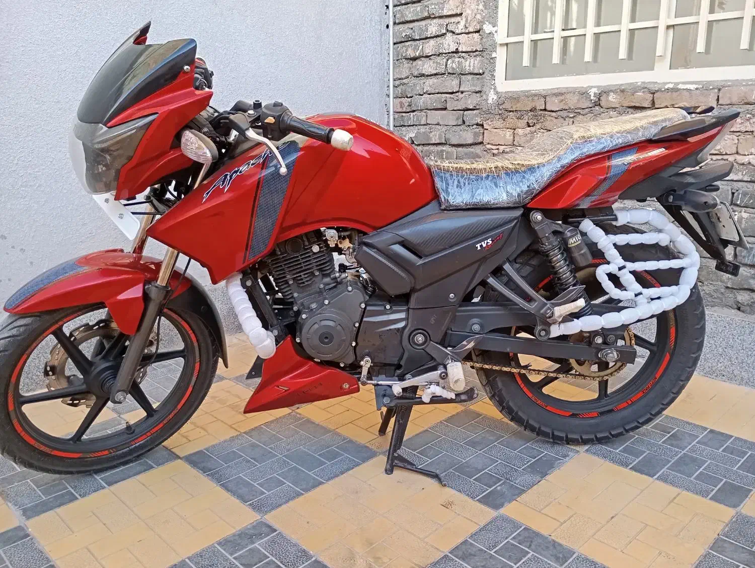 اپاچی ۱۵۰مدل ۹۵تمیز|موتورسیکلت|تربت‌حیدریه, منظر|دیوار