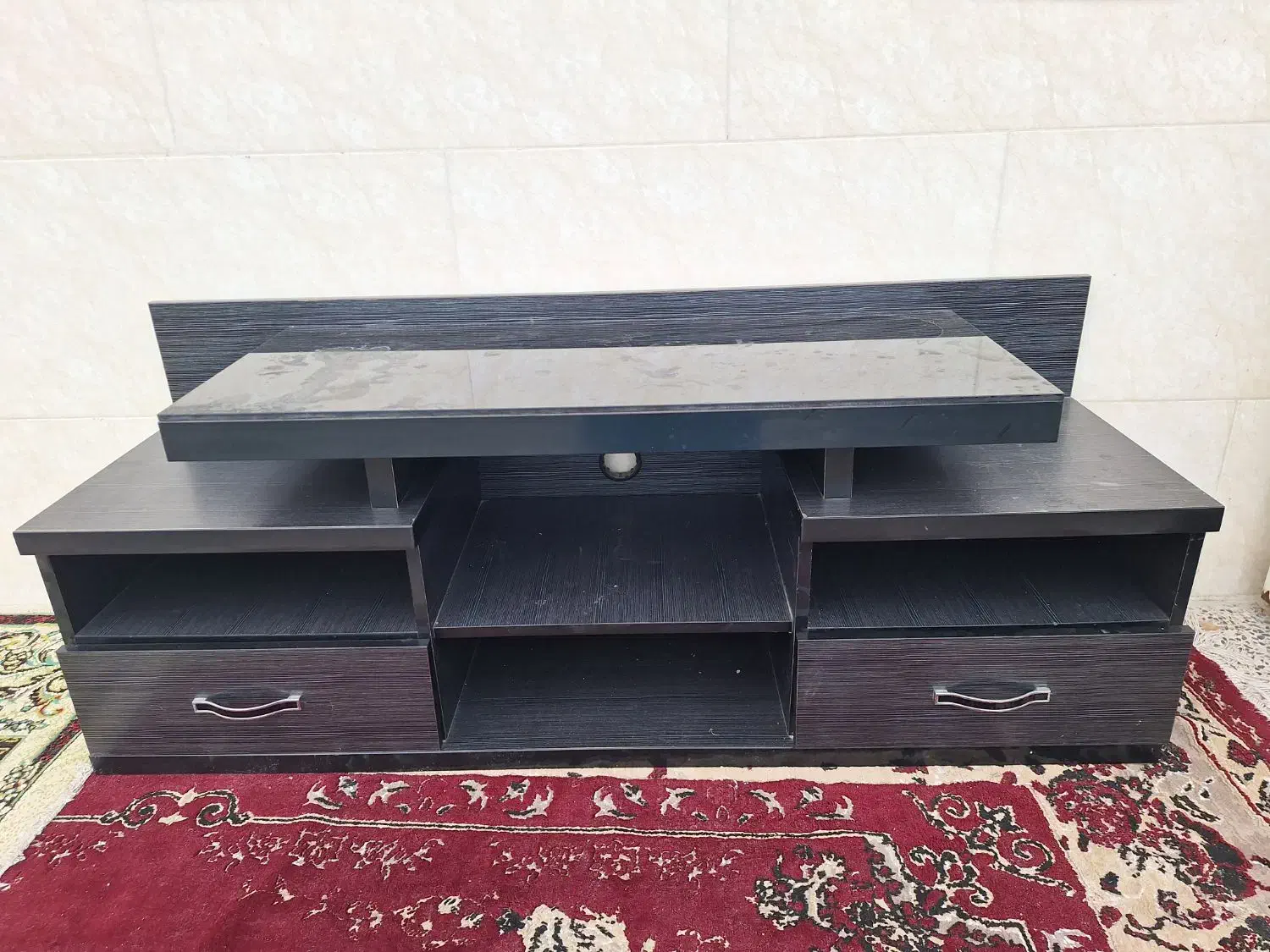 میز تلویزیون سالم معاوضه با صندلی مدیریتی یا راحتی|میز تلویزیون|سنگر, |دیوار