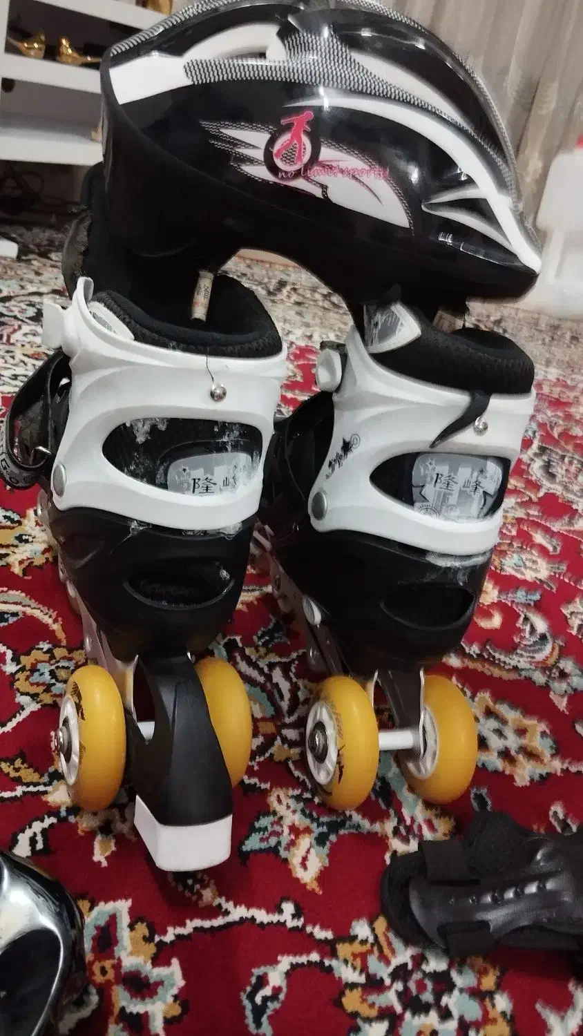 اسکیت عالی نو فقط چند بار استفاده شده|دوچرخه، اسکیت، اسکوتر|کاشان, ولیعصر|دیوار