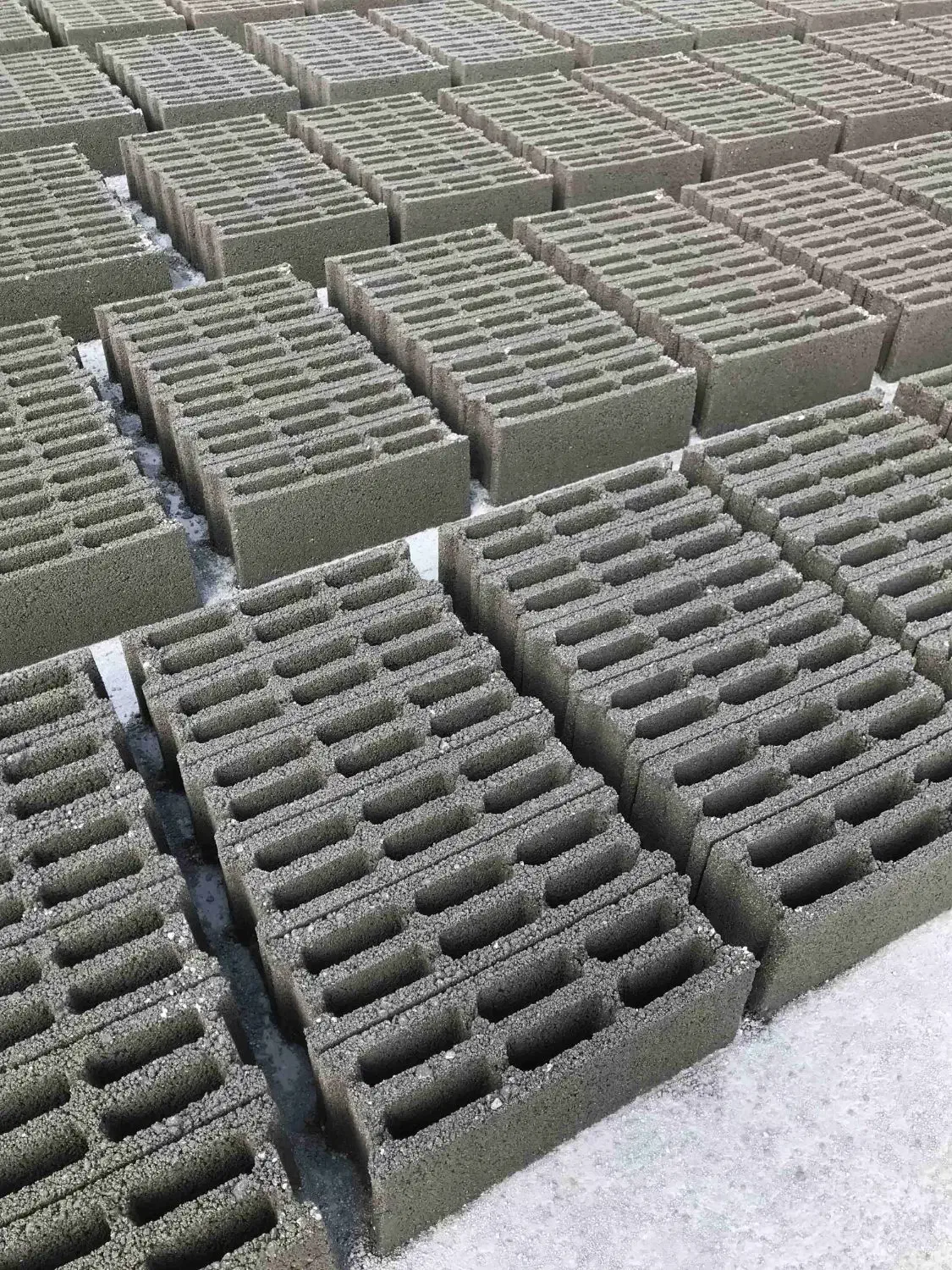 بلوک سیمانی * جدول سیمانی|مصالح و تجهیزات ساختمان|محمدشهر, همایون ویلا|دیوار