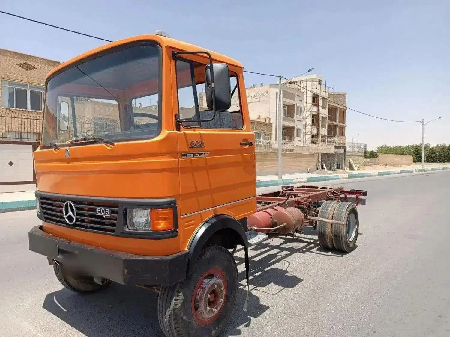 خاور ۸۰۸ مدل ۸۱ خانگی و تر وتمیز|خودرو سنگین|اصفهان, ارغوانیه|دیوار