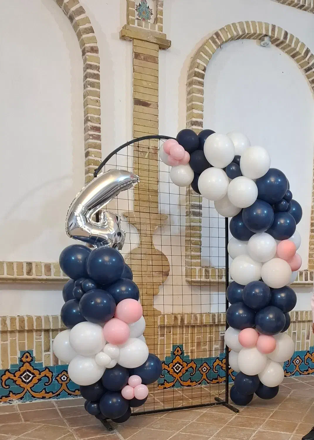 بادکنک|ریسه و چراغ تزئینی|نیشابور, شهرک ولیعصر|دیوار