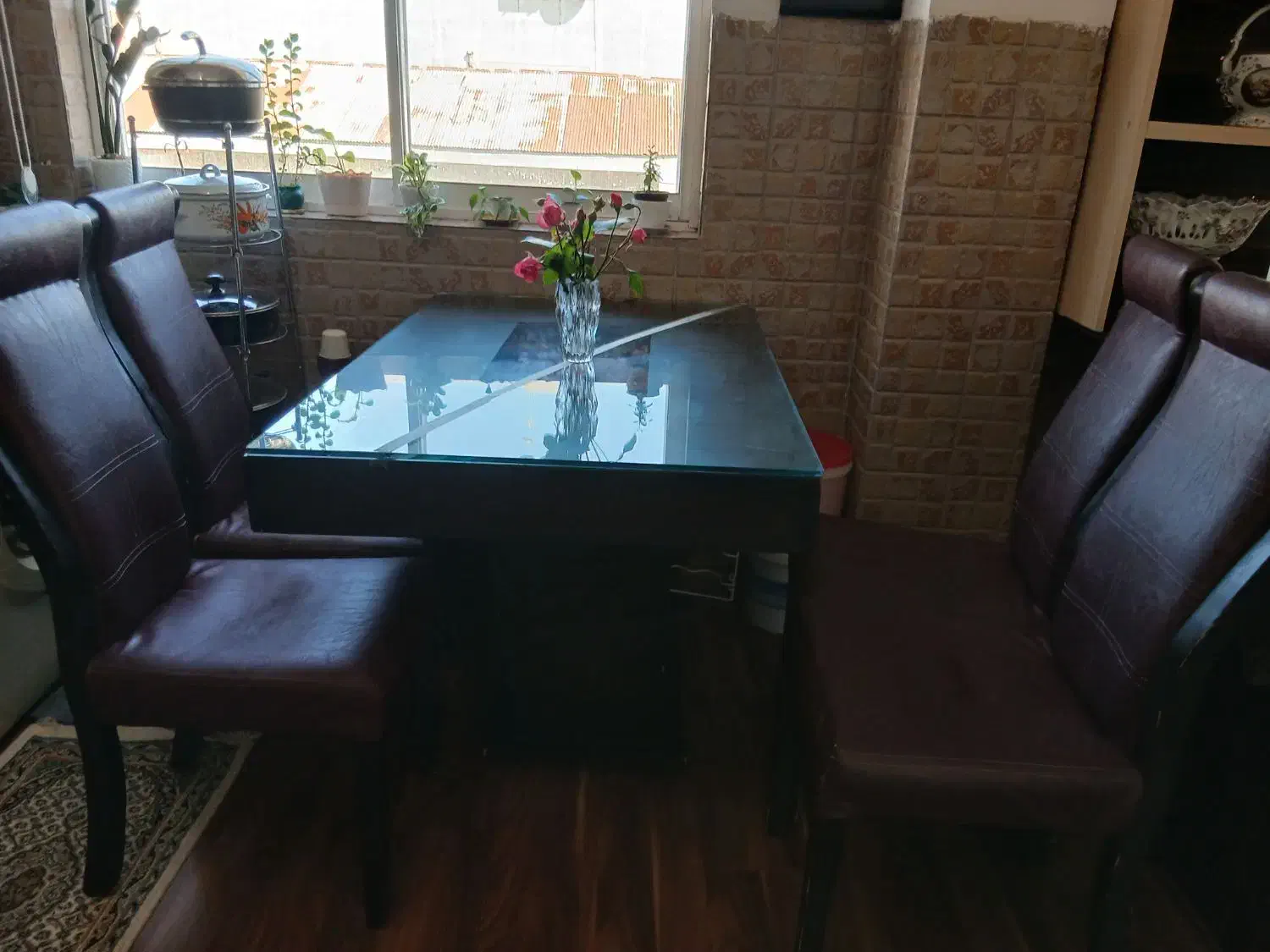 میز ناهارخوری|میز و صندلی غذاخوری|لاهیجان, مهرگان|دیوار