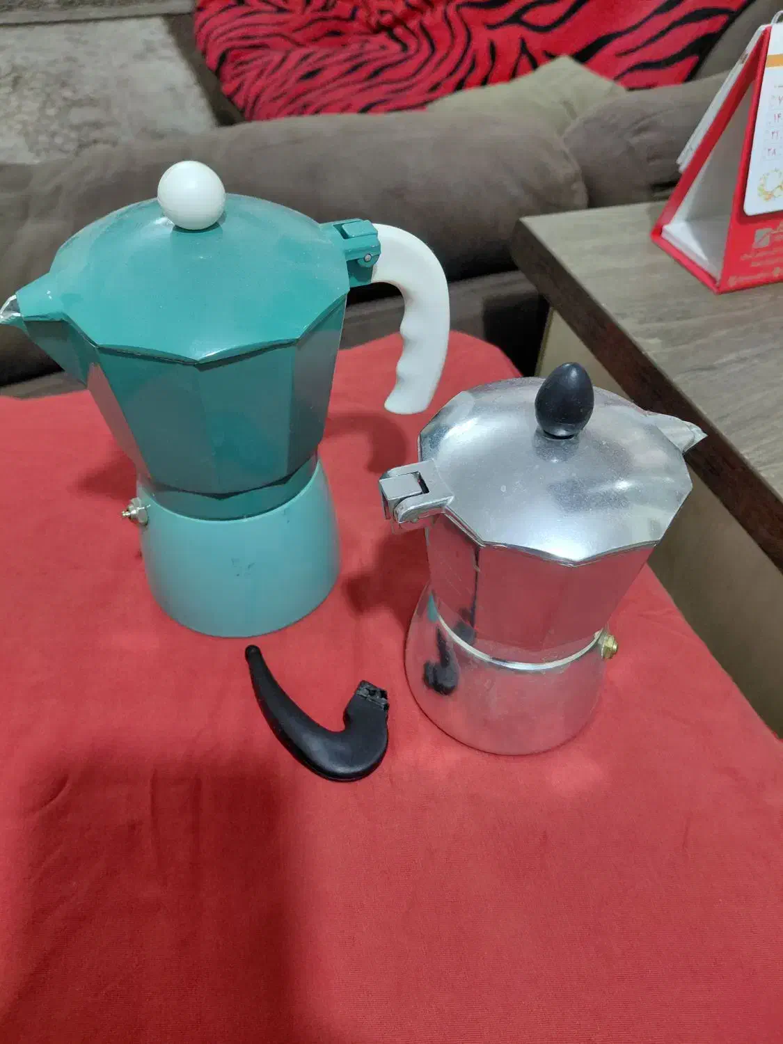 دو عددقهوه ساز دستی یکی دسته اش شکسته|قوری، کتری، قهوهساز دستی|تهران, مولوی|دیوار