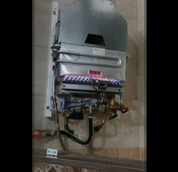 نصب آبگرمکن وپکیج وتعمیرات لوله کشی آب وفاضلاب|خدمات پیشه و مهارت|کازرون, |دیوار