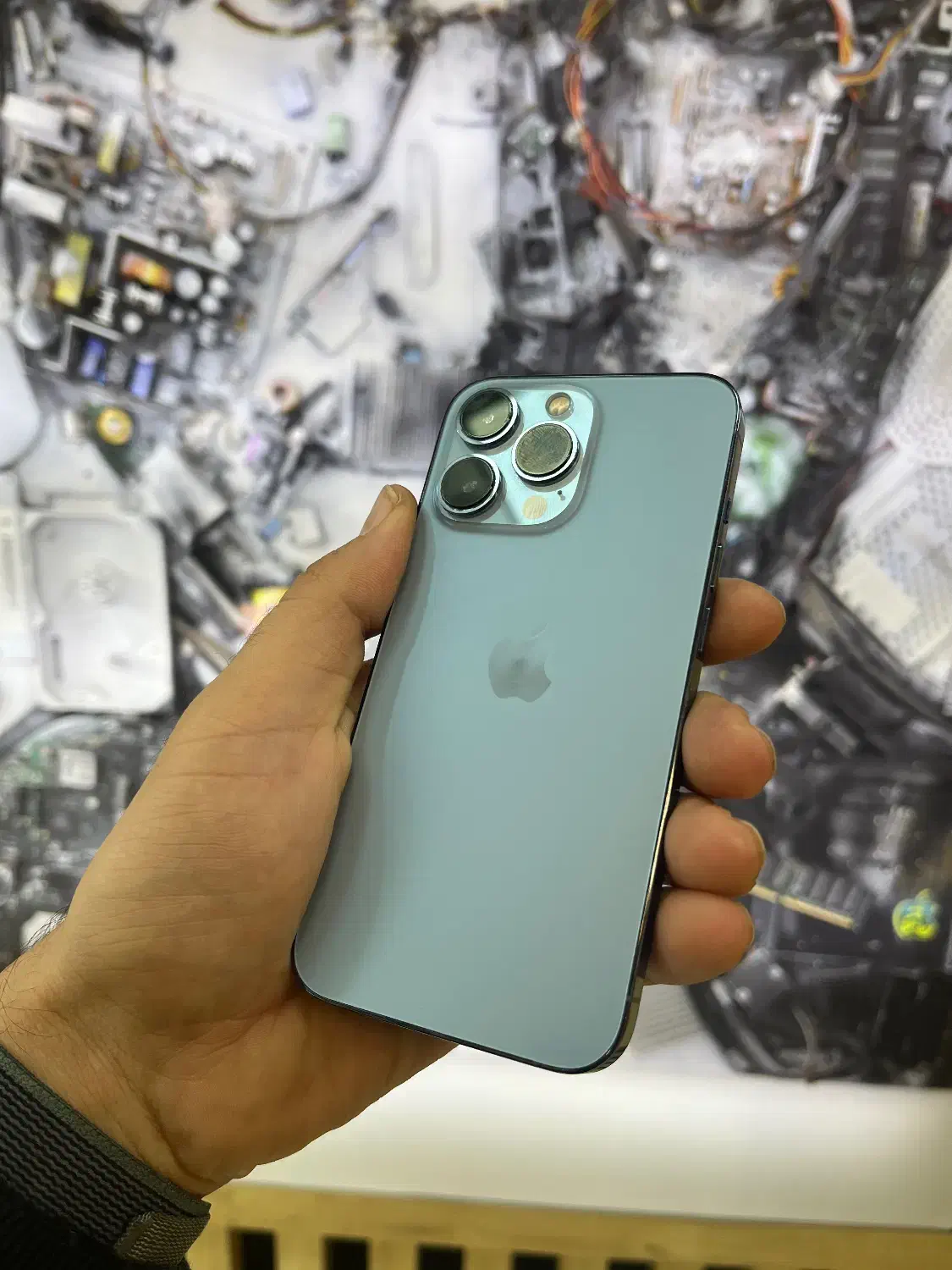 ایفون 13proرنگ ابی پارت نامبرRK/A یک ترابایت|موبایل|اصفهان, مفتح|دیوار