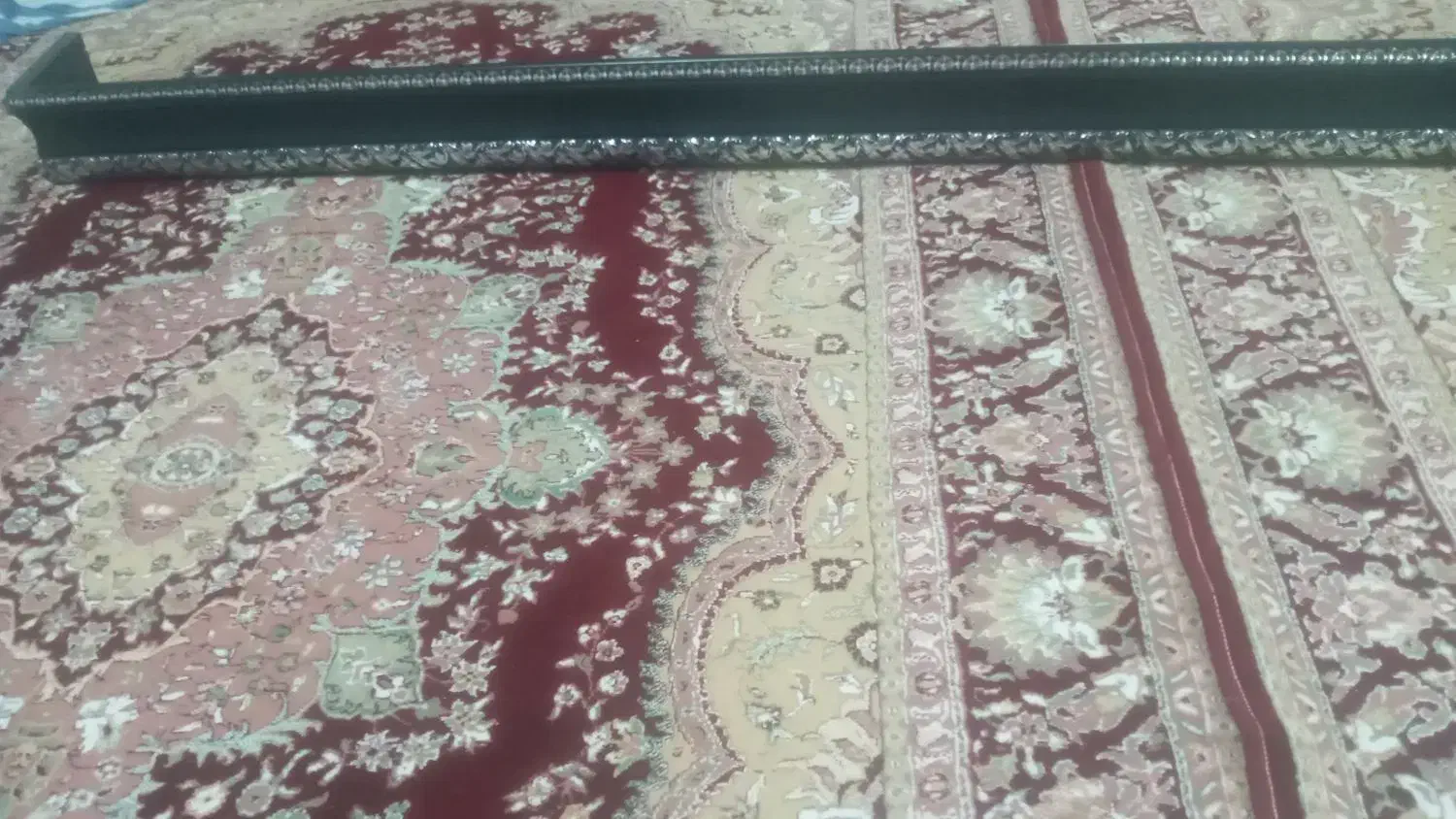 کتیبه همراه با ریل مشکی|پرده، رانر، رومیزی|ارومیه, |دیوار