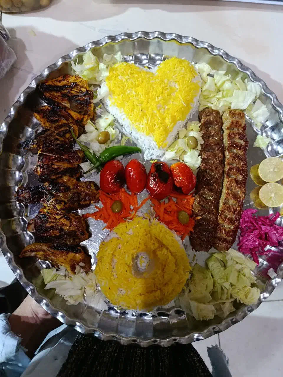 رستوران باریشا|خوردنی و آشامیدنی|قم, کاسه گران|دیوار