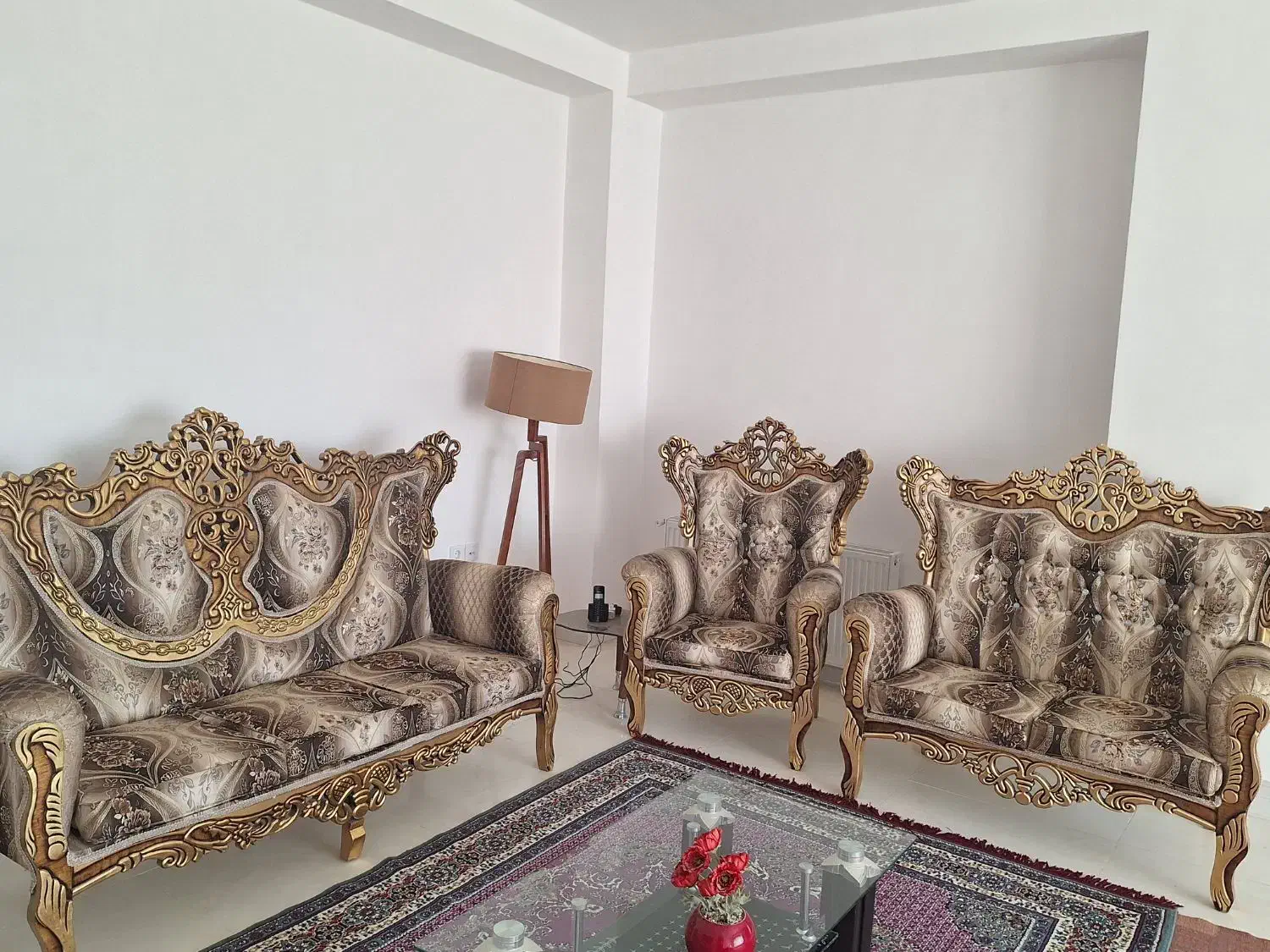 مبل سلطنتی|مبلمان خانگی و میز عسلی|ایلام, |دیوار