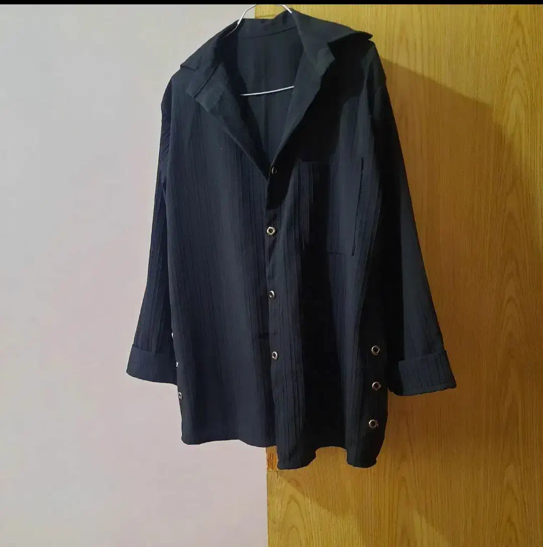 تعدادی لباس و مانتو نو|لباس|تهران, تختی|دیوار