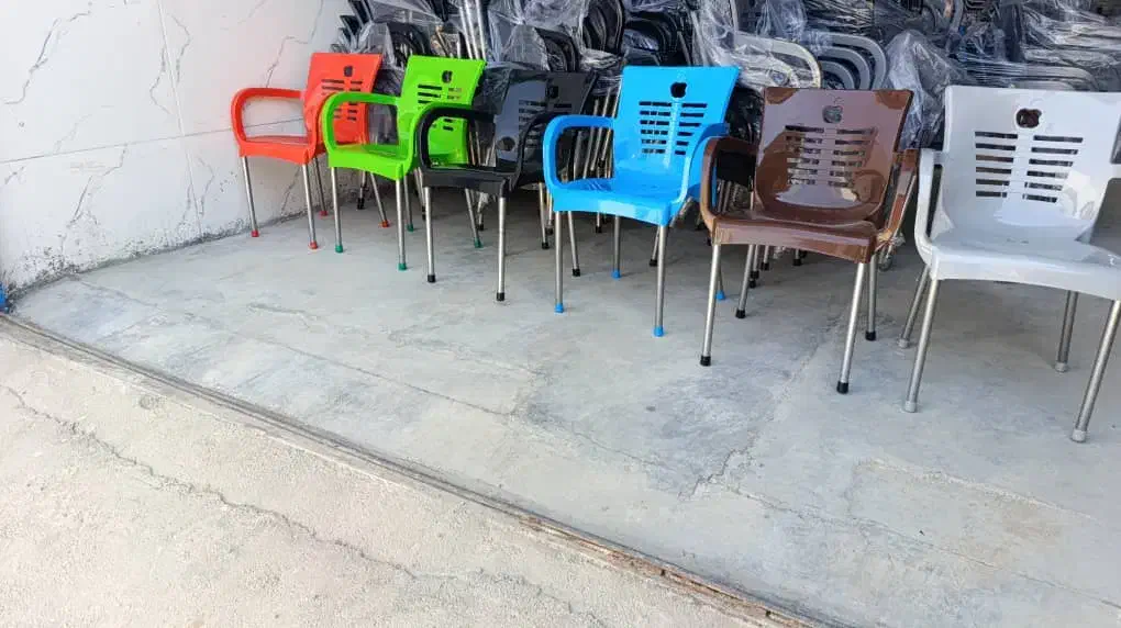 صندلی پلاستیکی دسته دار کد 8002|میز و صندلی غذاخوری|برازجان, |دیوار