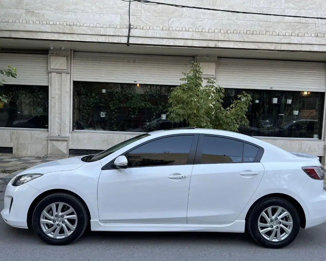 اجاره خودرو مزدا نیو با راننده|خودرو اجارهای|یزد, |دیوار