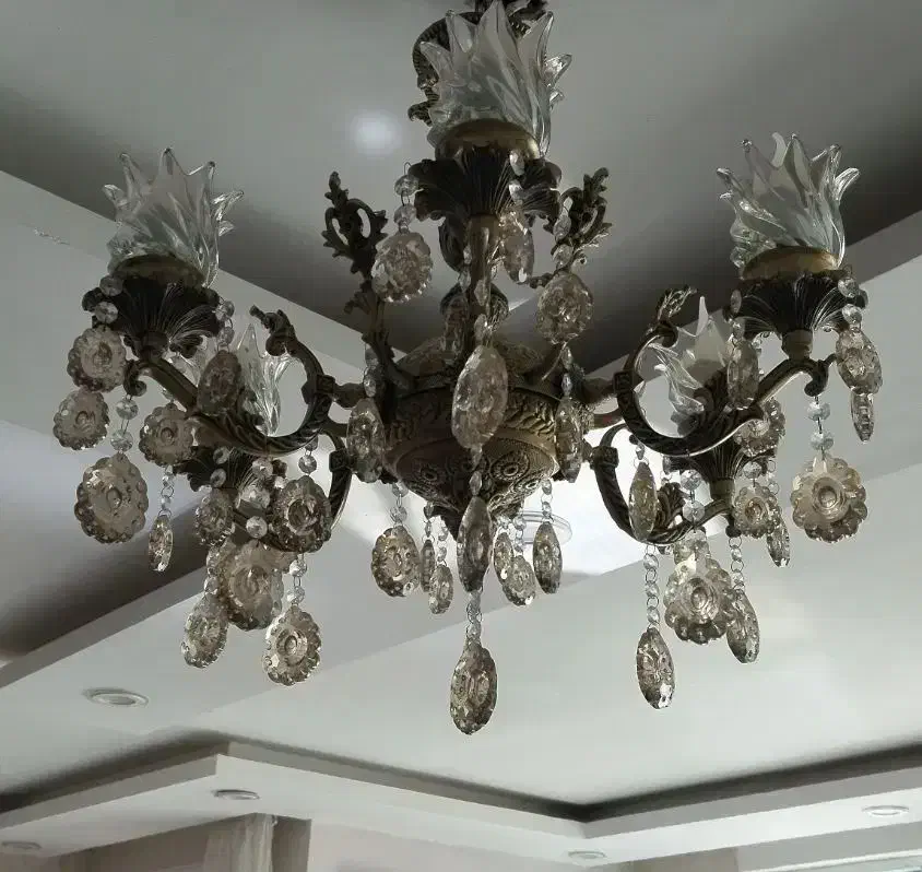 لوستر برنجی۶شاخه|لوستر و چراغ آویز|مشهد, گلبرگ|دیوار