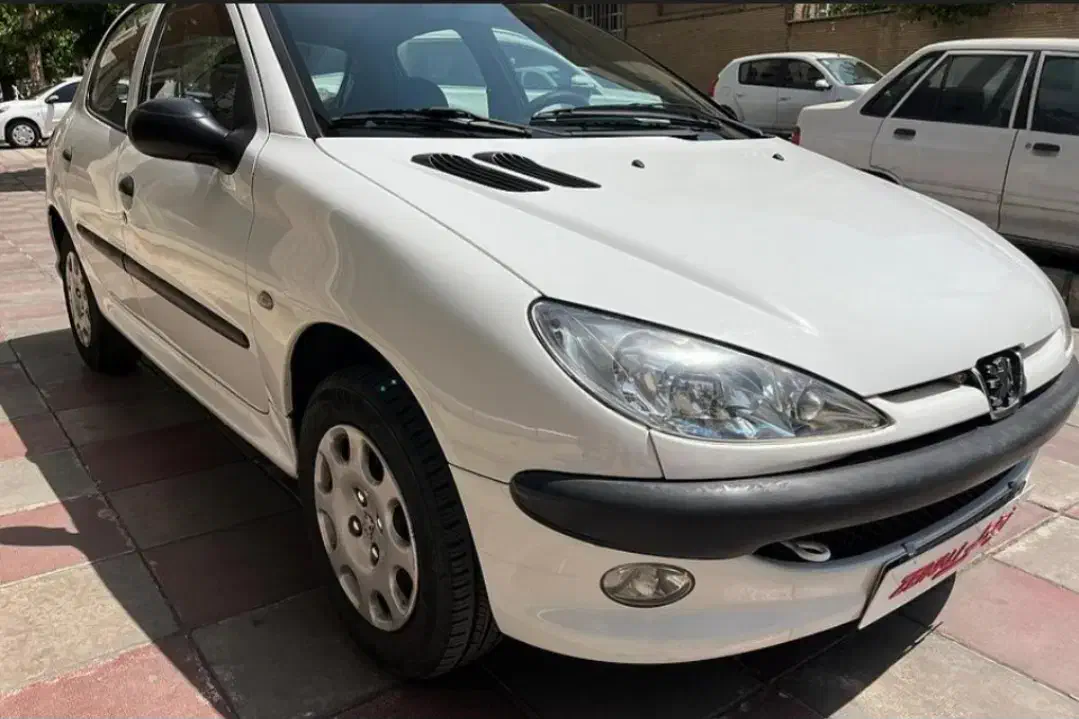 پژو ۲۰۶/رنت انواع خودروهای داخلی/کرایه اتومبیل|خودرو اجاره‌ای|تهران, فلسطین (میدان انقلاب)|دیوار