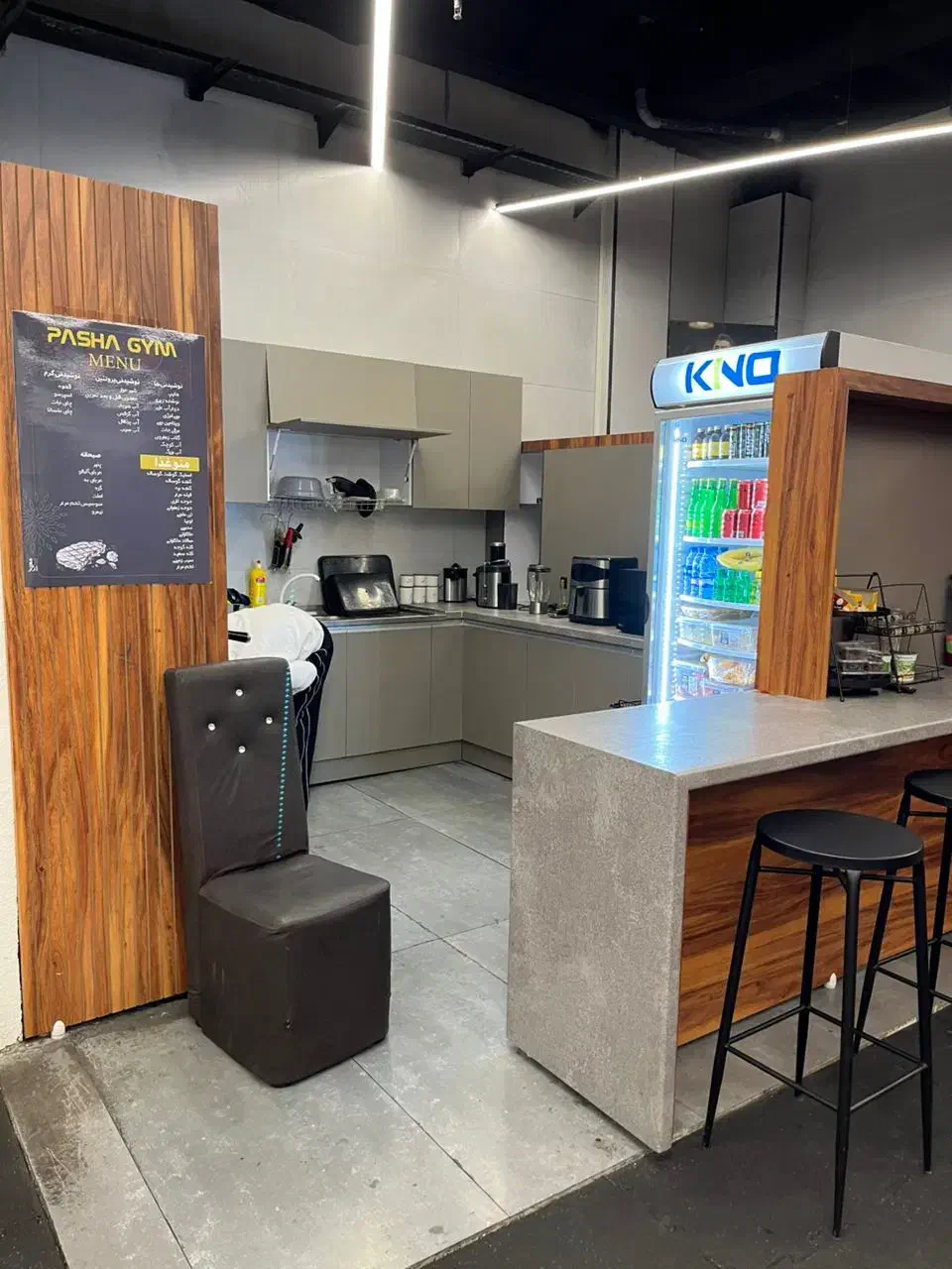 رهن کافی شاپ باشگاه بدنسازی|اجارهٔ مغازه و غرفه|شیراز, فرگاز|دیوار