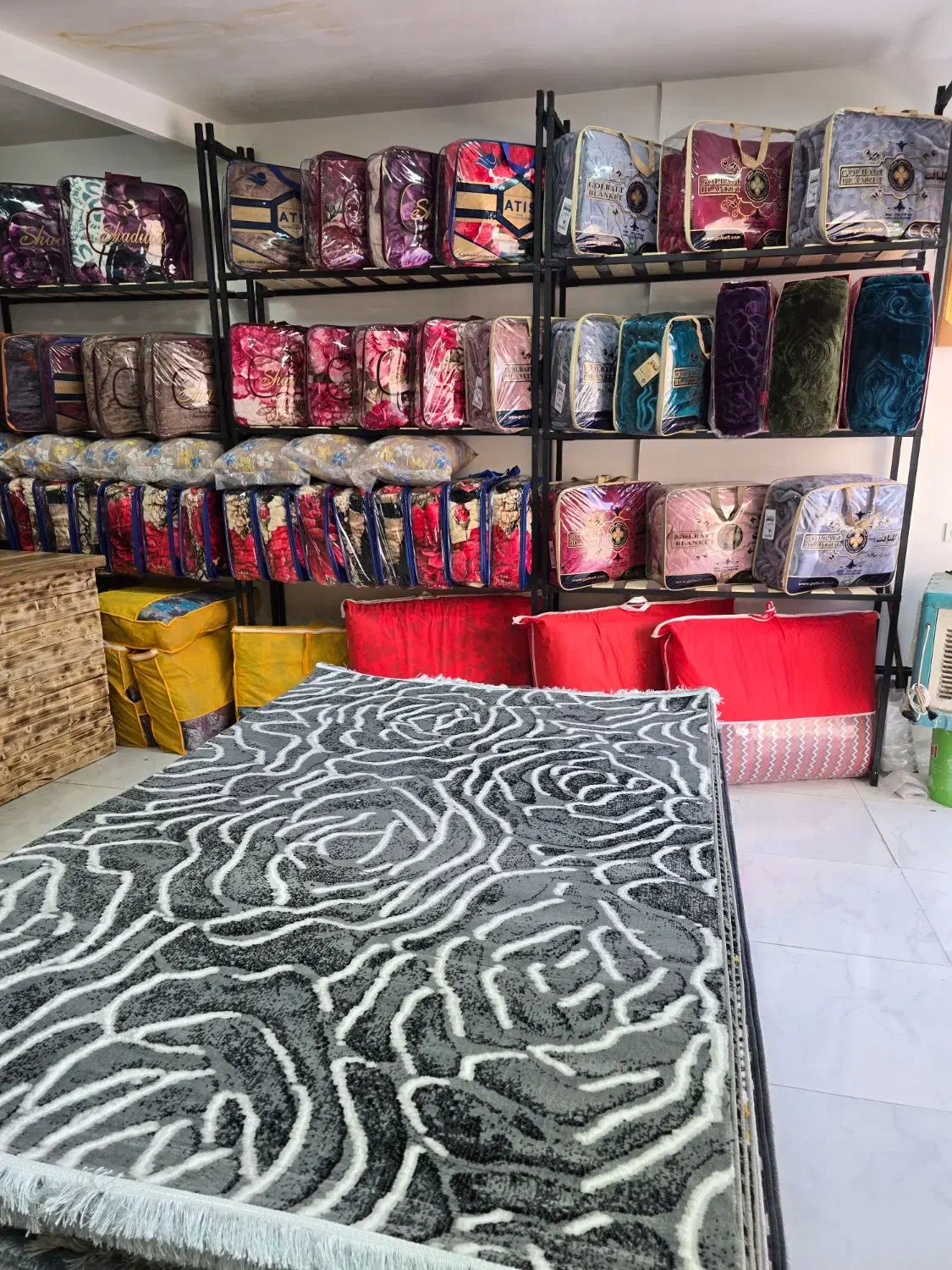 قالیچه ۱۵۰در ۲۲۵ یا ۴ متری مشکین کد ۱۰۹|گلیم، جاجیم، گبه|مشهد, کشف|دیوار