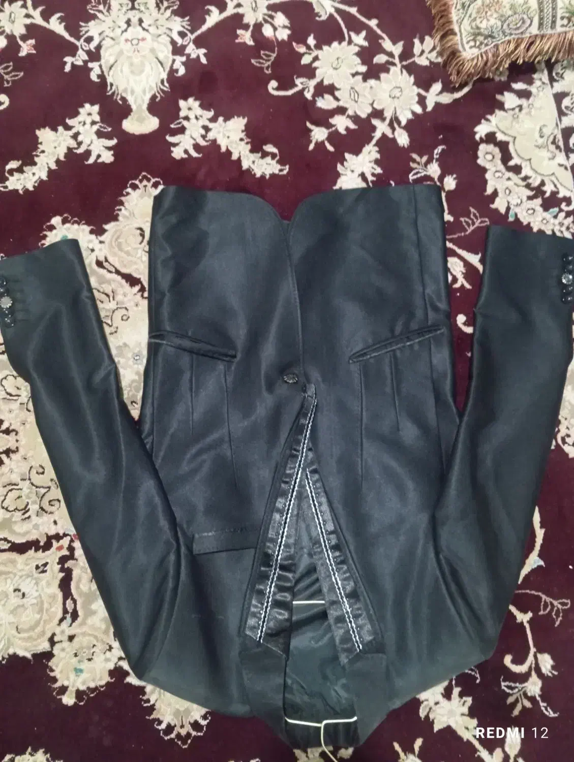 کت شلوار|لباس|دیواندره, |دیوار