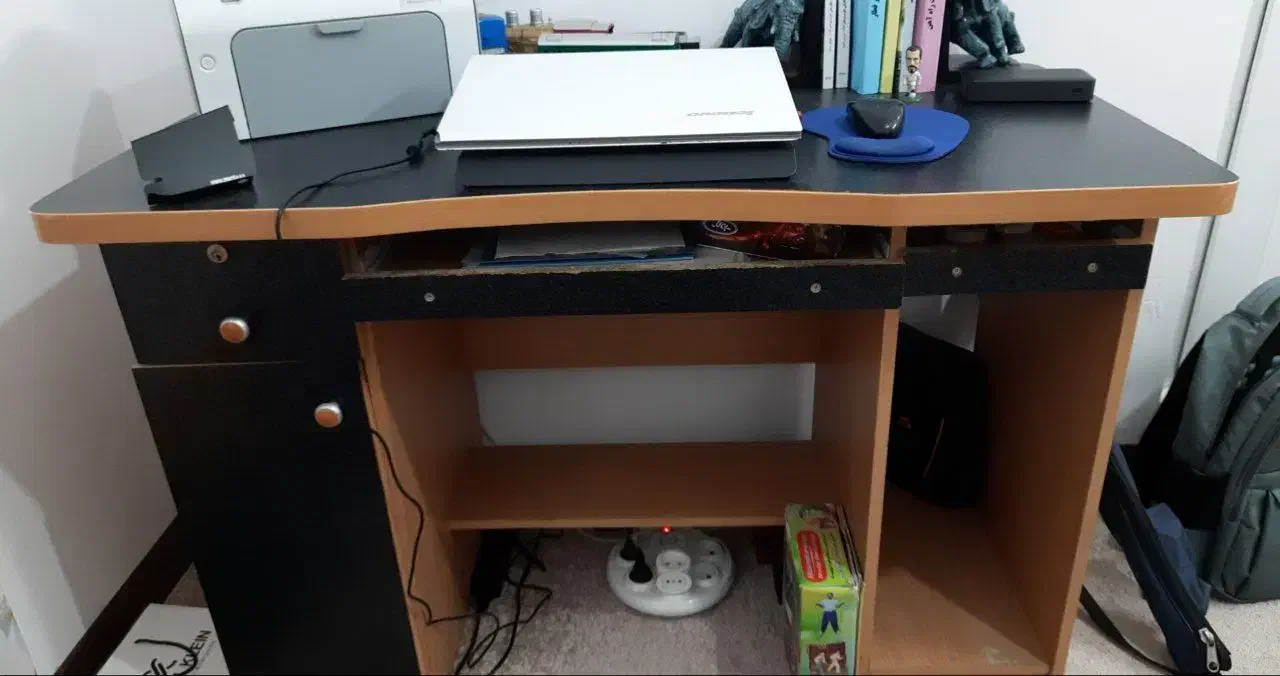 میز اداری و کامپیوتر|میز تحریر و کامپیوتر|قم, انسجام|دیوار