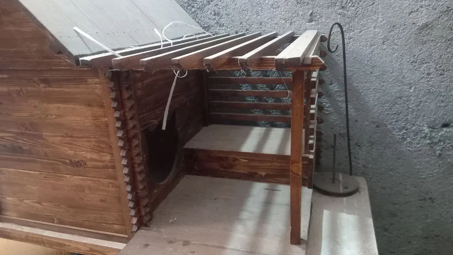 لانه چوبی گربه|لوازم جانبی حیوانات|هادی شهر, |دیوار