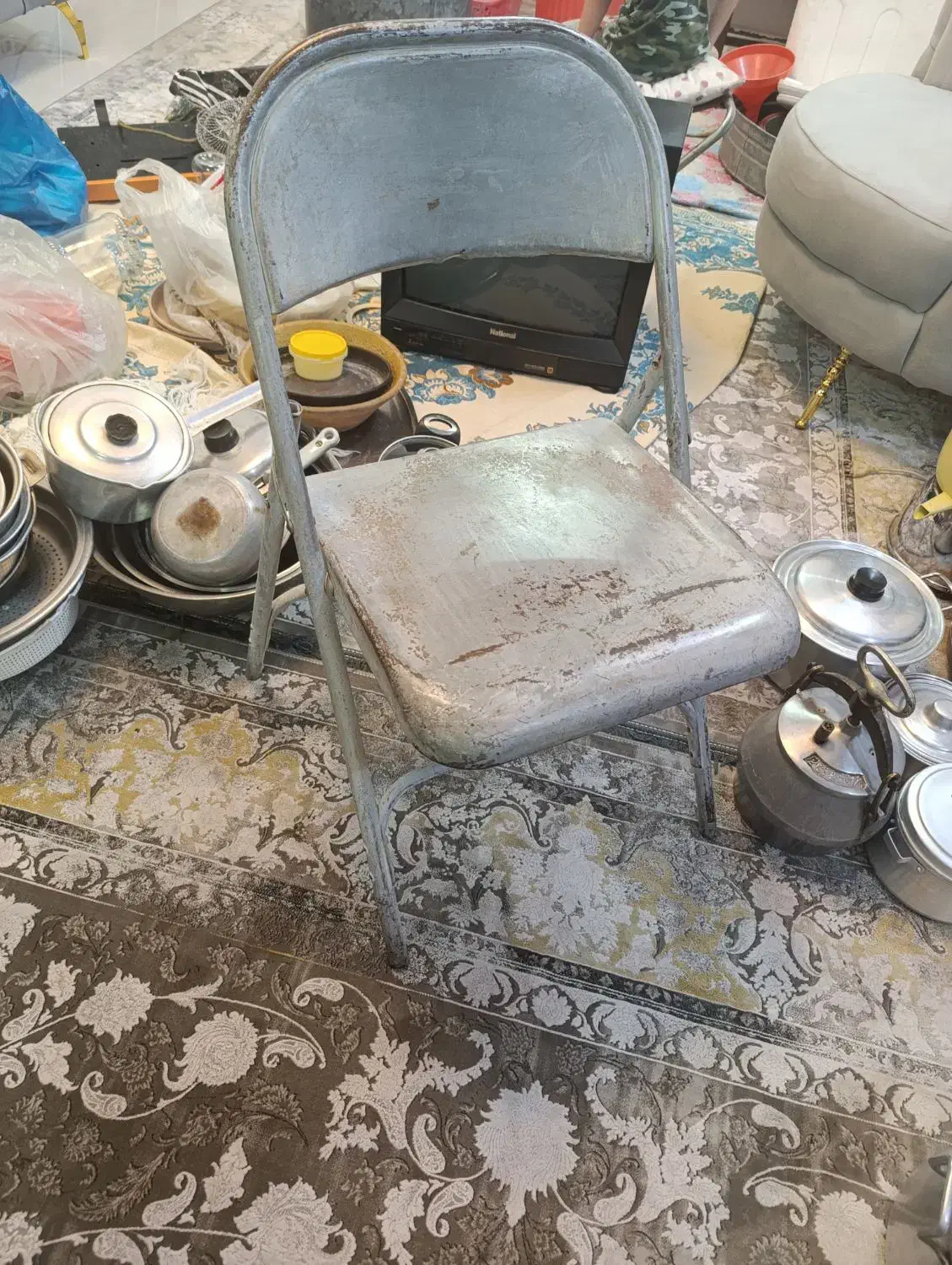 صندلی تاشو|صندلی و نیمکت|مشهد, کشف|دیوار