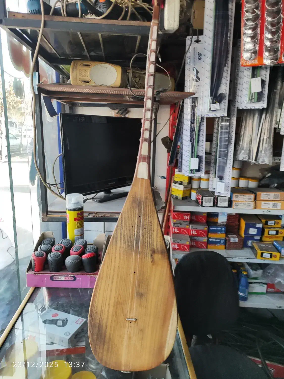 دوتار|سازهای سنتی|بجنورد, |دیوار