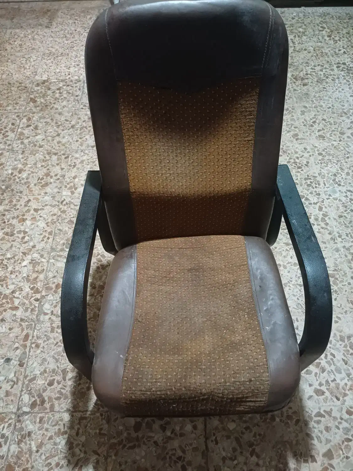 صندلی|صندلی و نیمکت|مسجد سلیمان, |دیوار