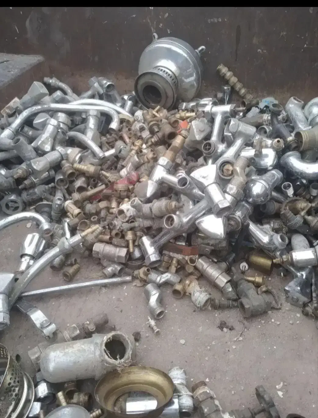 خریدضایعا اهن رویی مس دینام ابزارالاصنعتی سیمکابل|عمدهفروشی|شیراز, ریشمک|دیوار