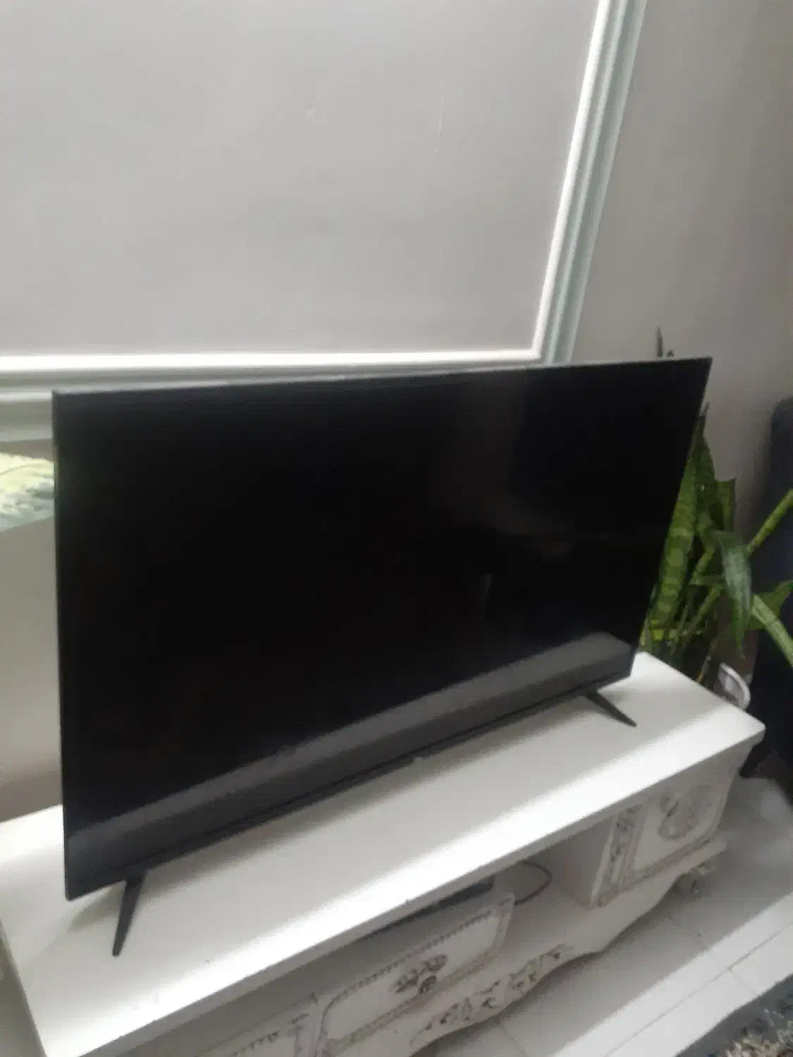 تلوزیون نیاز به تعمیر|تلویزیون و پروژکتور|پاکدشت, پاکدشت (مامازند)|دیوار