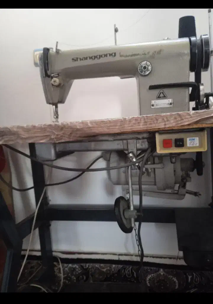 چرخ خیاطی صنعتی|چرخ خیاطی و ریسندگی|سیلاخور, |دیوار