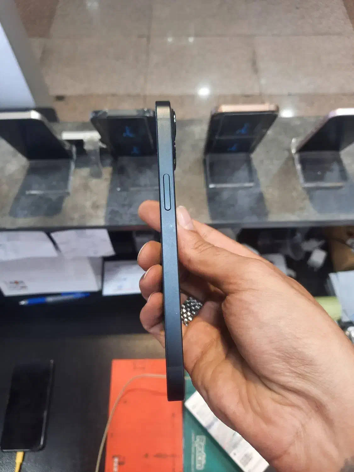 iphone 13 128|موبایل|تهران, شیخ هادی|دیوار