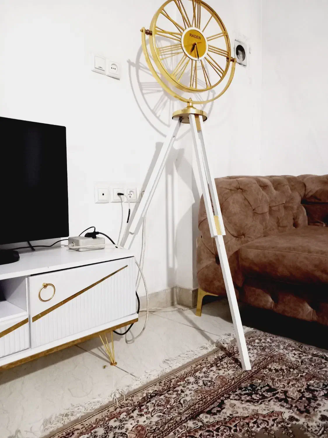 میز تلویزیون و کنسول|بوفه، ویترین، کنسول|بهارستان, |دیوار