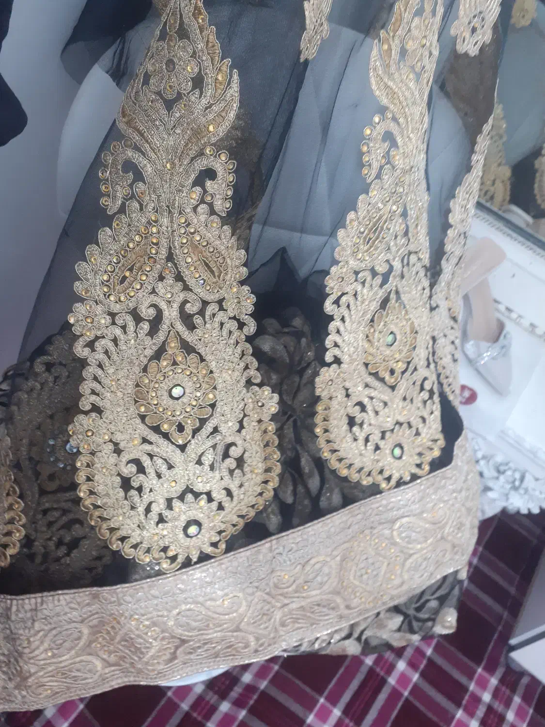 فروش یک جفت دمپایی وپارچه  مجلسی|کیف، کفش، کمربند|فین, |دیوار