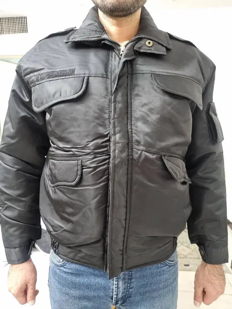 کاپشن - کفش و پلیور سازمانی بدون آرم و علائم|لباس|تهران, امانیه|دیوار