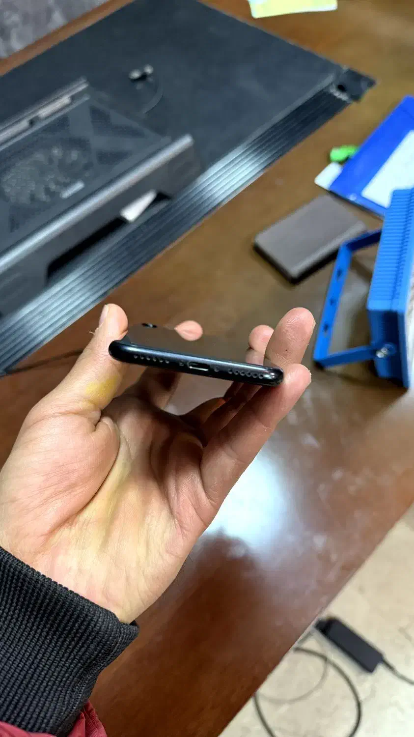 فروش ایفون se 2020|موبایل|اصفهان, آهنگران|دیوار