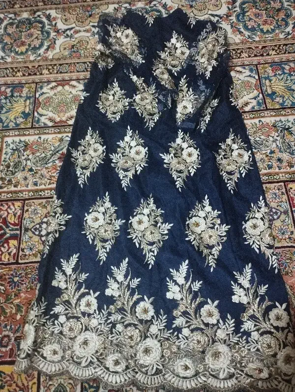 لباس مجلسی|لباس|بیرجند, |دیوار