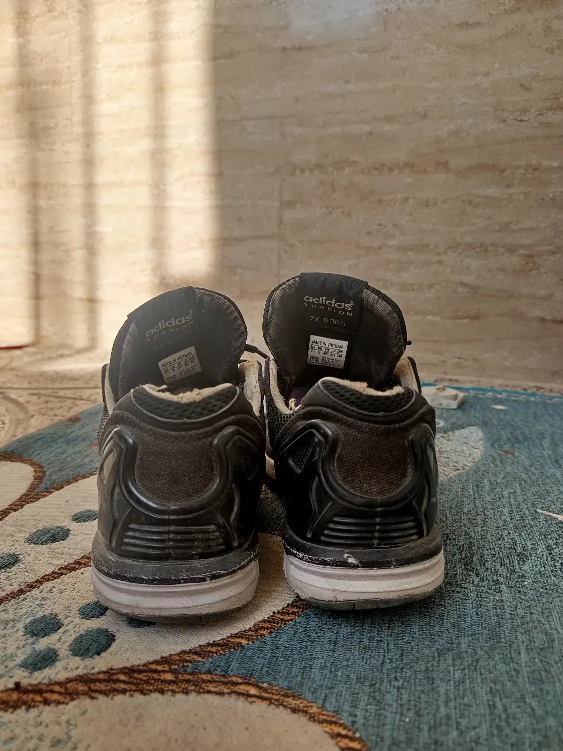 کتونی zx|کیف، کفش، کمربند|باغستان, |دیوار