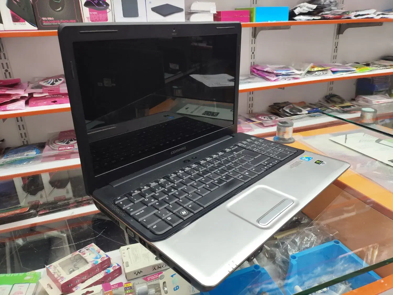 لپ تاپ HP بسیار بسیار تمیز|رایانه همراه|گنبد کاووس, |دیوار