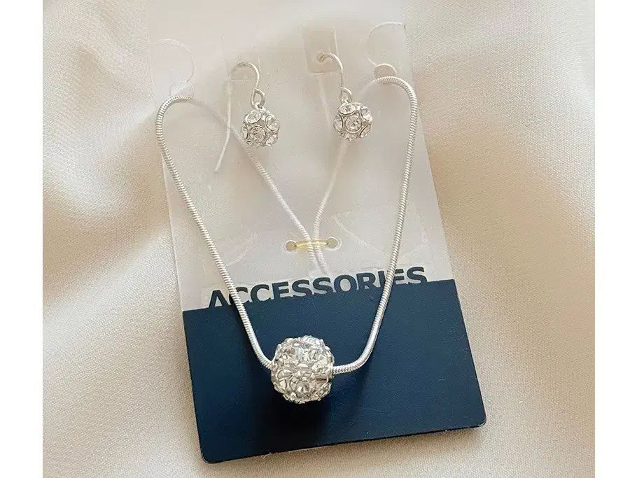 نیمست زنجیری توپی نگینی نقره ای|بدلیجات|خرم‌آباد, |دیوار