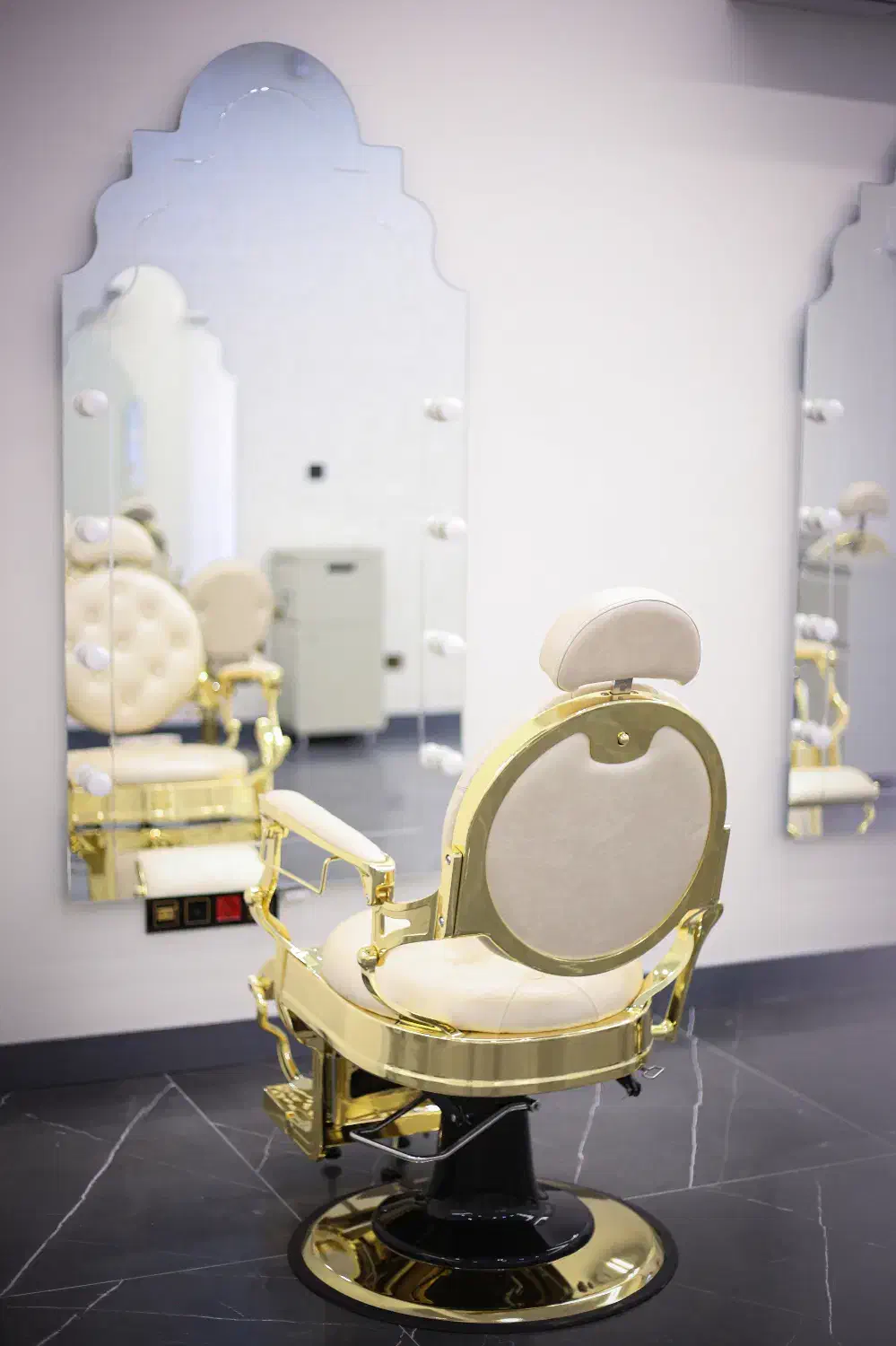 صندلی ترک نوی نو مناسب کار میکاپ و گریم|آرایشگاه و سالن‌های زیبایی|تهران, الهیه|دیوار