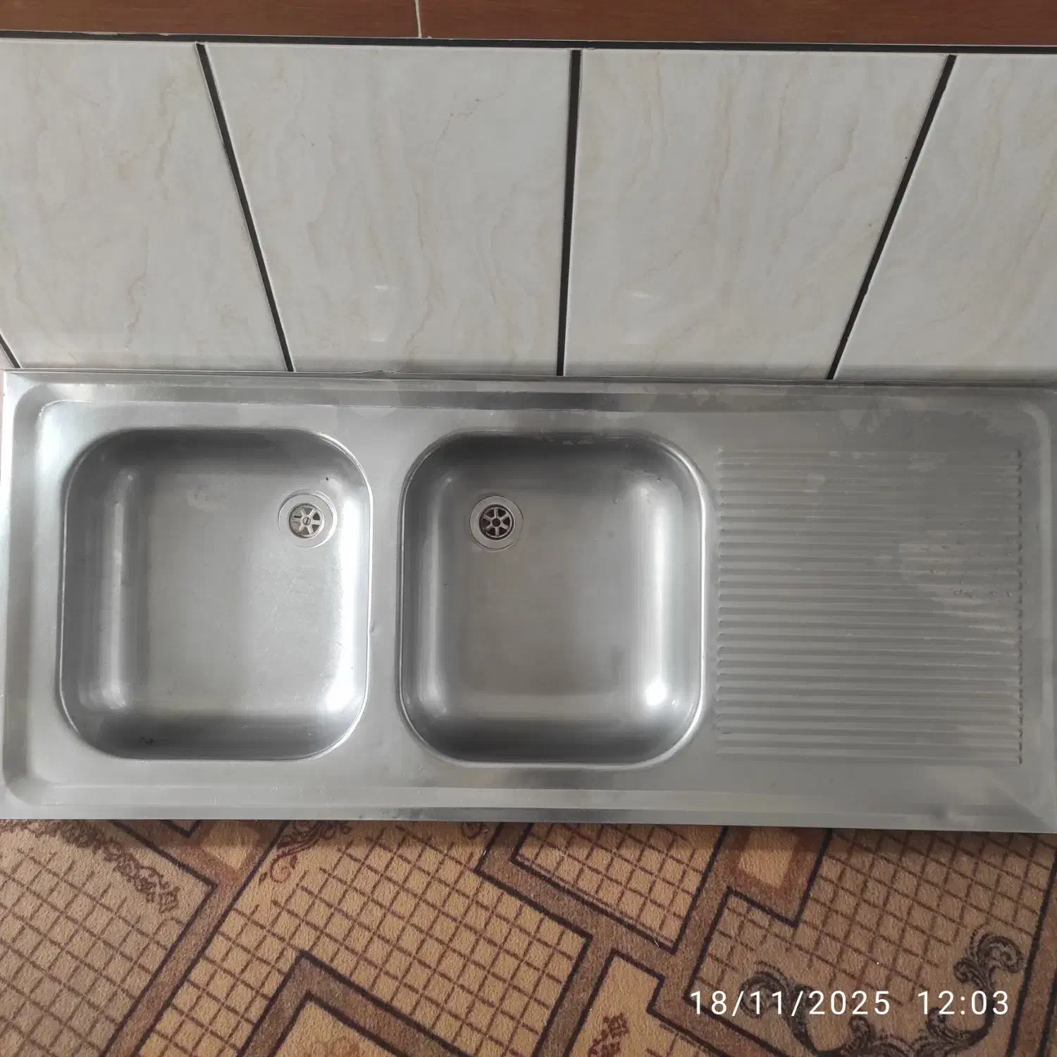 سینک ظرفشویی|مصالح و تجهیزات ساختمان|زرقان, |دیوار